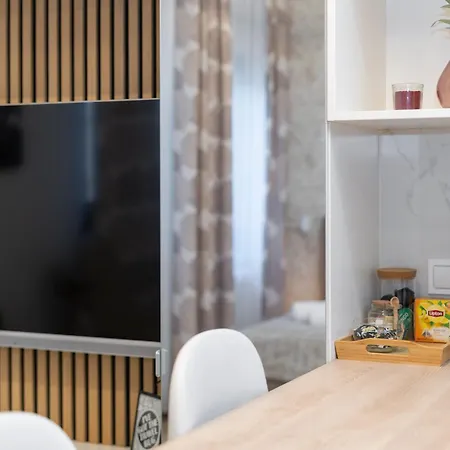 Noble Luxury Apartamento