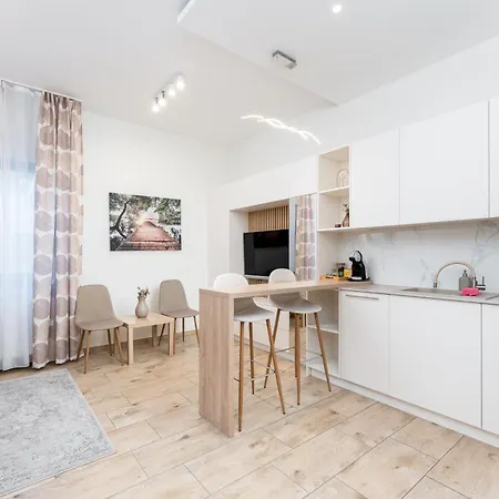 דירה Noble Luxury