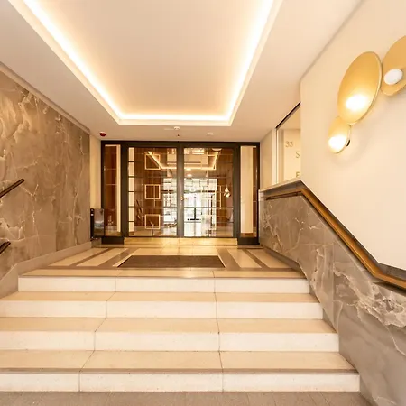 Noble Luxury Apartment